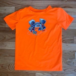 “Under Armour” boys size 7 short sleeve shirt worn VERY few times!!